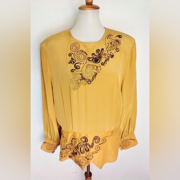 VINTAGE BEAUTIFULLY EMBELLISHED BLOUSE - Picture 1 of 13